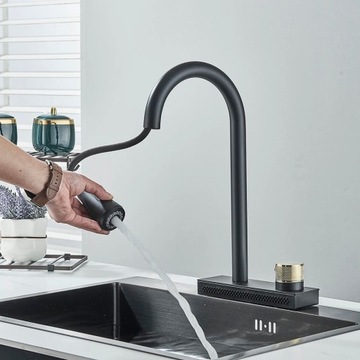 Смеситель для кухни Caterina с водопадом и гибким изливом Черный