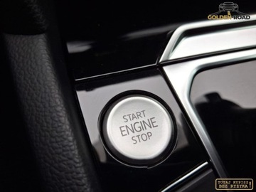 Volkswagen Arteon Fastback Facelifting 2.0 TDI SCR 150KM 2021 Volkswagen Arteon 2,0 TDI 150KM R LINE harman navi kamera alcantara oplaco, zdjęcie 17