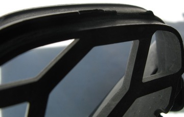 AUDI S8 A8 D4 Решетка правая CARBON 4H0807680AB