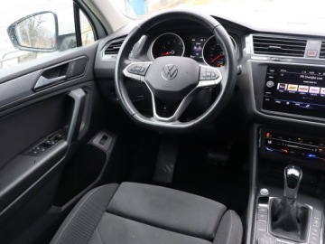 Volkswagen Tiguan II SUV Facelifting 2.0 TSI 190KM 2022 VW Tiguan 2.0 TSI, Salon Polska, 1. Właściciel, zdjęcie 6