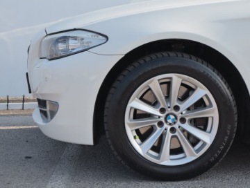 BMW Seria 5 F10-F11 Touring 525d 218KM 2011 BMW 5 525d xDrive, 214 KM, 4X4, Automat, Skóra, zdjęcie 14