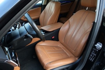 BMW Seria 5 G30-G31 Limuzyna 520d 190KM 2019 BMW Seria 5 Bezwypadek SalonPL xDrive LuxuryLine Tempomat Kamera FV, zdjęcie 8
