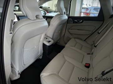 Volvo XC60 II Crossover Plug-In Facelifting 2.0 T8 455KM 2025 Volvo XC 60 XC60 T8 455 KM Ultra Bowers&amp;Wilkins Ma, zdjęcie 12