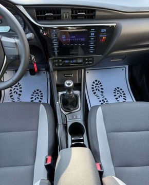 Toyota Auris II Touring Sports Facelifting 1.33 Dual VVT-i 99KM 2017 Toyota Auris salon Polska, serwis ASO Toyota, rok Gwarancja 1.3 Benzyna, zdjęcie 4