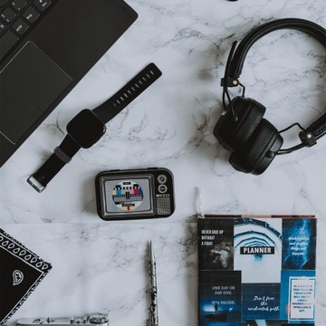 Держатель для умных часов с рамкой