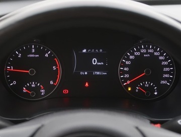 Kia Optima II Kombi 1.7 VGT CRDi 141KM 2018 Kia Optima 1.7 CRDI, Salon Polska, Serwis ASO, zdjęcie 10