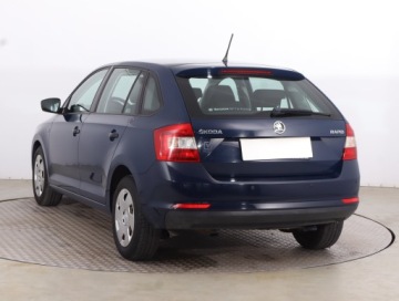 Skoda Rapid II Spaceback 1.6 TDI 90KM 2015 Skoda Rapid Spaceback 1.6 TDI, Salon Polska, zdjęcie 3