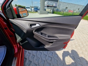 Ford Focus III Hatchback 5d facelifting 1.0 EcoBoost 125KM 2017 Ford Focus 1.0 EcoBoost 125Ps ST-Line Navi Kamera Piekny Gwarancja 125KM, zdjęcie 23