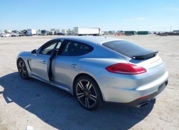 Porsche Panamera I Limuzyna Facelifting 3.6 310KM 2015 Porsche Panamera 2015, 3.6L, po gradobiciu 3.6 Benzyna 310KM, zdjęcie 6