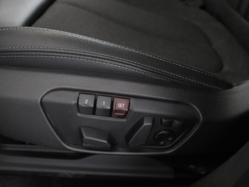 BMW X1 F48 Crossover Plug-In 1.5 25e 220KM 2020 BMW X1 4x4 automat PHEV full LED sportowe fotele, zdjęcie 36