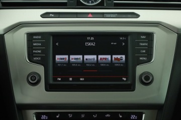 Volkswagen Passat B8 Variant 2.0 TDI 150KM 2014 VW Passat 2.0 TDI, Automat, Navi, Klima, zdjęcie 13