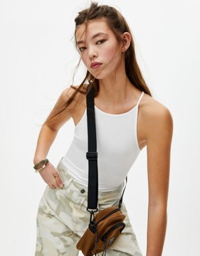 PULL & BEAR PRĄŻKOWANE BIAŁE BODY (M)