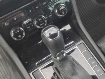 Skoda Superb III Kombi Facelifting 2.0 TDI SCR 200KM 2023 Skoda Superb 2.0 Diesel 200KM, zdjęcie 32