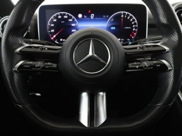 Mercedes Klasa C W206 Limuzyna Plug-in 2.0 300e 313KM 2021 Mercedes C 300 PHEV full LED skóra/alcantara, zdjęcie 20