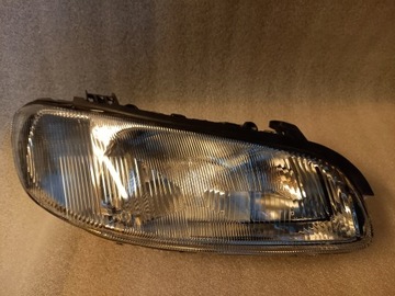 Reflektor Lampa prawa Opel Omega B -97 GM