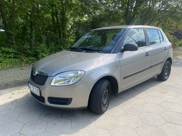 Skoda Fabia II Hatchback 1.4 i 16V 85KM 2009 Škoda Fabia Skoda Fabia Opłacony 1.4 Benzyna, zdjęcie 2