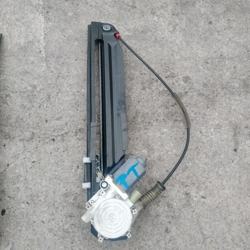 BMW E39 mechanizm opuszczania szyby tylnej prawy