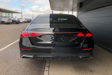 Mercedes Klasa E W214 Sedan 2.0 220d 197KM 2024 E Klasa 220 d 4-Matic AMG 2.0 (197KM) 2024, zdjęcie 4