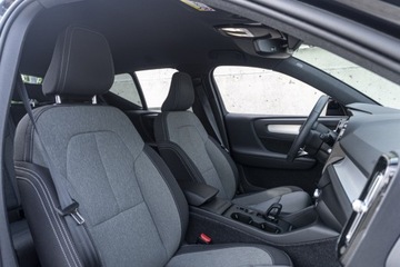 Volvo XC40 2022 Volvo XC 40 Volvo XC40 B3 163KM FV23% - Podgrzewan, zdjęcie 15