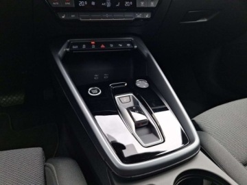 Audi A3 8Y Sportback Facelifting 1.5 35 TFSI 150KM 2025 Audi A3 Sportback 35TFSI 150KM Advanced Stronic AppConnectLampyLEDKameraCo, zdjęcie 6