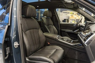 BMW X7 SUV Facelifting 3.0 40d 352KM 2025 BMW X7 xDrive40d - Dostępne od ręki!, zdjęcie 29