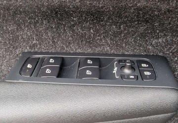 Volvo XC40 Crossover 1.5 T3 156KM 2018 VOLVO XC40 1.5 T Pamiec full Led Alu navi Kamera, zdjęcie 32