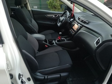 Nissan Qashqai II Crossover Facelifting 1.3DIG-T 140KM 2019 Nissan Qashqai 1.332 140KM Led Tempomat Nawi, zdjęcie 18