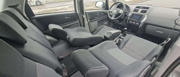 Suzuki SX4 I Hatchback 1.6 i 16V VVT 107KM 2006 Suzuki SX4 Suzuki SX4 1.6 VVT 4x2 Comfort 1.6 Benzyna 107KM, zdjęcie 17