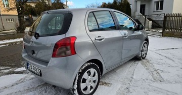 Toyota Yaris II Hatchback 5d 1.3 i VVT-i 86KM 2007 Toyota Yaris 1.3 87ps.Benzyna Klima Drugi Komplet Kol Model 2008 1.3 87KM, zdjęcie 8