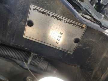 MITSUBISHI PAJERO 4 IV ULOŽENÍ DESKA KONZOLA