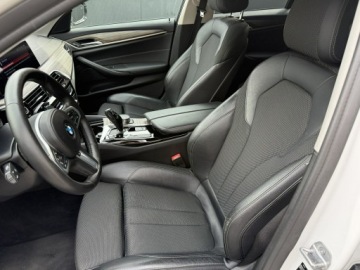 BMW Seria 5 G30-G31 2018 BMW 525 Serwis ASO. Virtualny kokpit. Kamera 360, zdjęcie 35