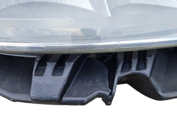 RENAULT MEGANE 2 - SVĚTLO SVĚTLOMET PRAVÝ PŘEDNÍ CHYBA