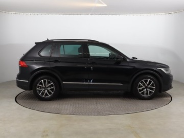 Volkswagen Tiguan II SUV 1.5 TSI EVO 150KM 2020 VW Tiguan 1.5 TSI, Salon Polska, Serwis ASO, DSG, zdjęcie 5
