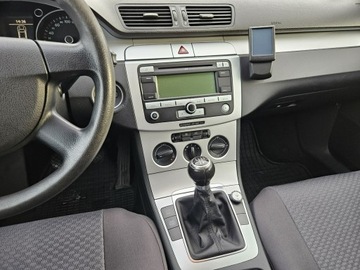 Volkswagen Passat B6 Variant 1.6 i 102KM 2009 Volkswagen Passat 1,6 Benzyna+ lpg 102KM, zdjęcie 8