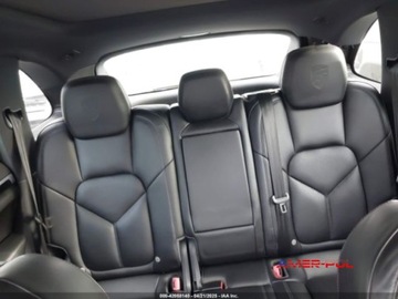 Porsche Cayenne III 2018 Porsche Cayenne 2018 3.6L V-6 AWD 3.6 Benzyna 300KM, zdjęcie 19