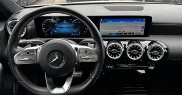 Mercedes Klasa A W177/V177 Hatchback 1.3 200 163KM 2021 Mercedes-Benz Klasa A SalonPL AMG Line Tempomat Podgrzewanie Foteli Nawiga, zdjęcie 13