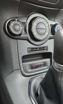 Ford Fiesta VII Hatchback 3d Facelifting 1.25 82KM 2016 Ford Fiesta 1.25 82 Klima Grzane Fotele Grzana Szyba Przod Model 2017 1.2, zdjęcie 23