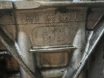 Blok silnika 070103021f koła rozrządu AXD VW T5 2.5 TDi