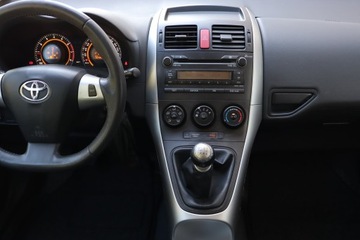 Toyota Auris II Hatchback 5d Dual VVT-i 100 99KM 2013 Toyota Auris 1.3 Dual VVT-i, Salon Polska, Klima, zdjęcie 11