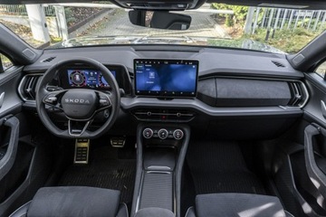 Skoda Kodiaq II SUV Plug-In 1.5 TSI Plug-In Hybrid 204KM 2025 Škoda Kodiaq Skoda Kodiaq Sportline 1.5 TSI iV, zdjęcie 18