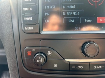 Ford Galaxy III Van Facelifting 2.0 Duratorq TDCi DPF 140KM 2012 Ford Galaxy AUTOMATPOWER SHIFT7 MIEJSCPARKTRONICGWARANCJA 2.0 Diesel, zdjęcie 11