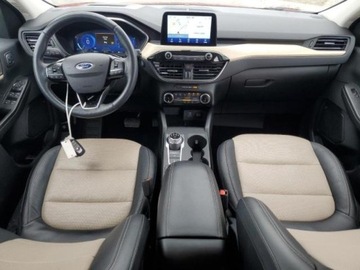 Ford Escape III 2022 Ford Escape Titanium 2.0 Benzyna 250KM, zdjęcie 6