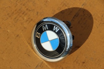 BMW 1 F20 F21 X4 G02 KLAMKA emblemat ZAMEK KLAPY