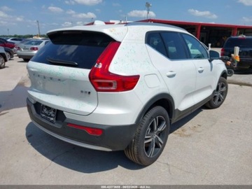 Volvo XC40 2025 Volvo XC 40 B5 Core Bright Theme 2025 2.0l 2.0 Benzyna 247KM, zdjęcie 4
