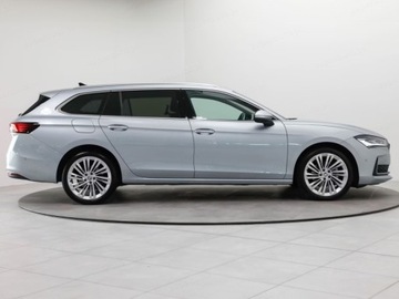 Skoda Superb IV Kombi 2.0 TDI 193KM 2025 SKODA Superb L&amp;K 2.0 TDI DSG 4x4 Combi 193KM 2025, zdjęcie 3