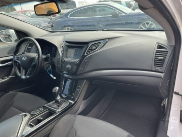 Hyundai i40 Kombi Facelifting 2018 1.6 CRDI (HIGH) 136KM 2019 Hyundai i40 Succes Podgrzewanie Klimatronik Kamera, zdjęcie 11