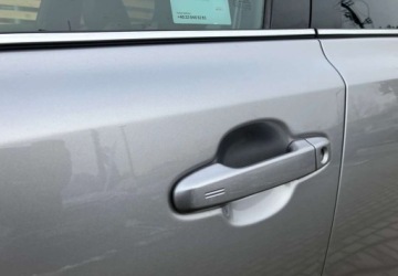 Toyota C-HR I Crossover Facelifting 2.0 Hybrid Dynamic Force 184KM 2020 Toyota C-HR Toyota C-HR 2.0 Hybrid Selection 2.0 Hybryda 184KM, zdjęcie 17