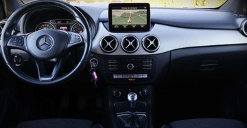 Mercedes Klasa B W246 Sports Tourer Facelifting 1.6 180 BlueEFFICIENCY Edition 122KM 2016 Mercedes-Benz Klasa B (Nr.024) 1.6 122 KM Nawigacja Kliamtyzacja Parktron, zdjęcie 11