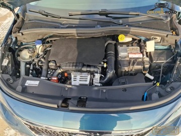 Peugeot 2008 I SUV Facelifting 1.2 PureTech 110KM 2016 Peugeot 2008 1,2 benz . 110 KM panorama navi automat podgrz.fot. alu oplac, zdjęcie 22