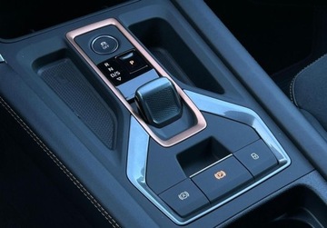 Cupra Leon II 2025 Cupra Leon Pakiety, SENNHEISER, ACC, Kamera, GPS, Kubelki, Indukcyjna lad, zdjęcie 23